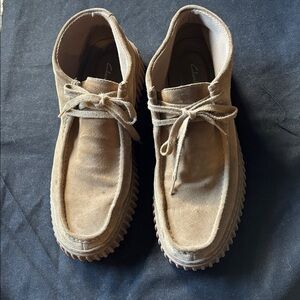 Clarks Men’s Tan Suede Wallabee-Style Lace Shoes Men’s 13